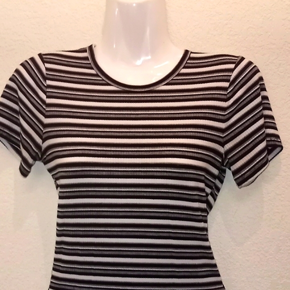Hollister Slim Tee Striped Bodysuit - Picture 4 of 11